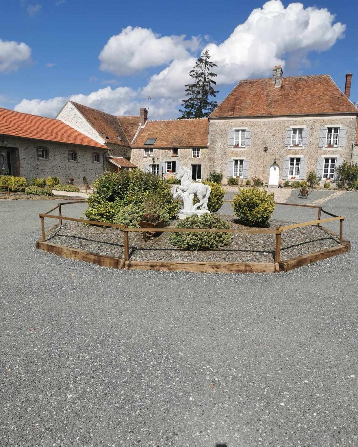 Domaine De La Ferme De Jean Grogne Hotell Fontenay-Trésigny Exteriör bild